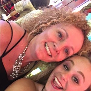 Meet your Posher, Marianne